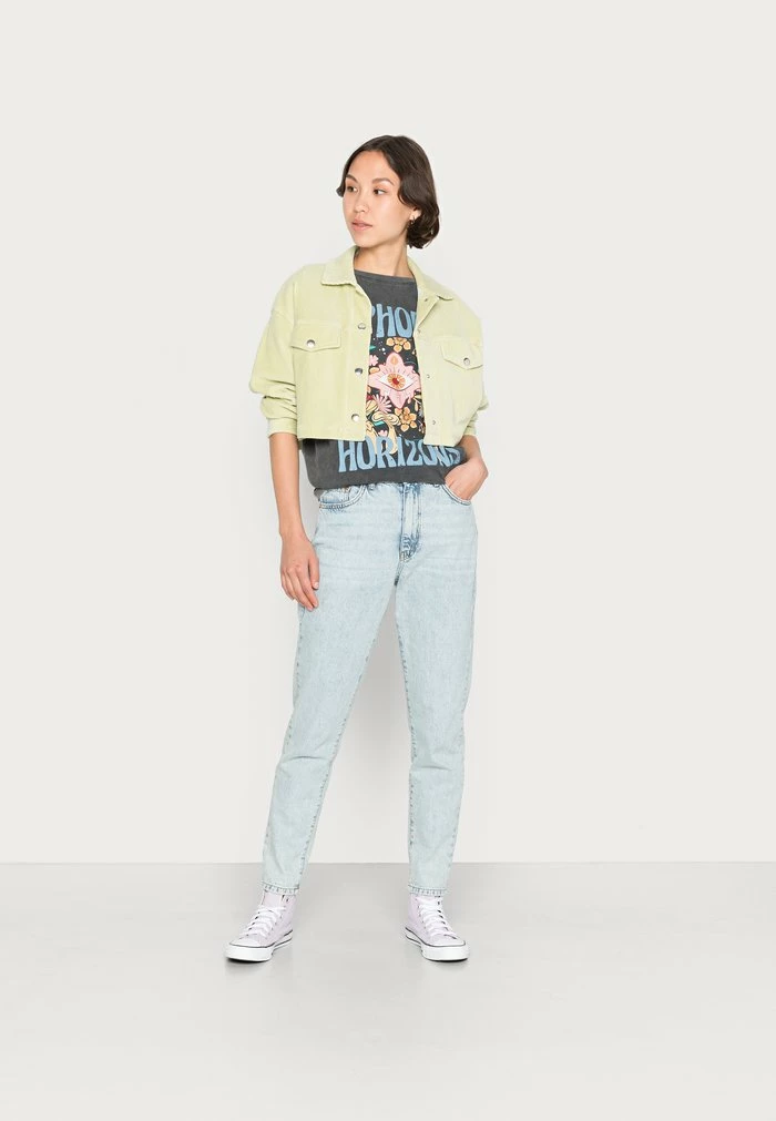 Even&Odd Print T-shirt - Black 4 Even&Odd Print T-shirt - Black - Image 2