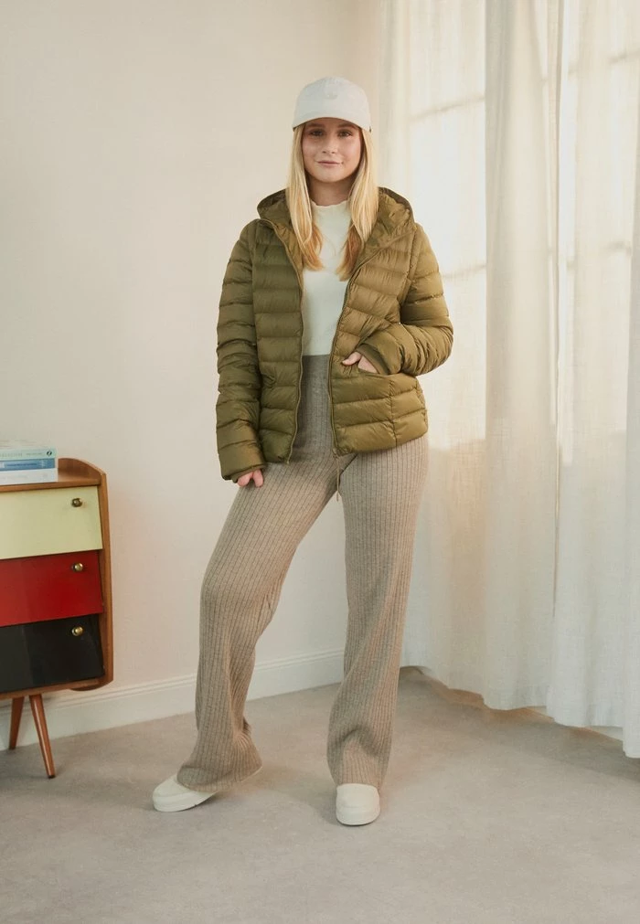 Even&Odd Down Jacket - Khaki 4 Even&Odd Down Jacket - Khaki - Image 2