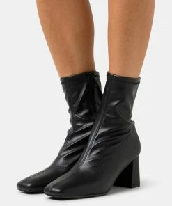 Even&Odd Classic Ankle Boots - Black