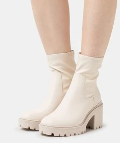 Even&Odd Classic Ankle Boots - Off-white