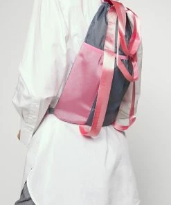 Even&Odd Sports Bag - Grey/ Pink -Even&Odd Sales Store 075cf3e312bd4f10ad2e7b16de3b57f4