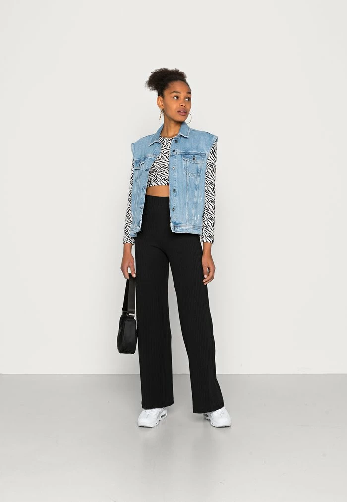 Even&Odd Trousers - Black 4 Even&Odd Trousers - Black - Image 2