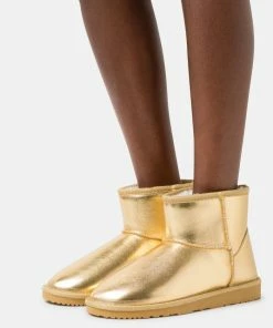 Even&Odd Classic Ankle Boots - Gold