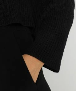 Even&Odd CROPPED JUMPER - Jumper - Black 13 Even&Odd CROPPED JUMPER - Jumper - Black -Even&Odd Sales Store 10716b29e3fd4dcd813ae28c5b6486e3