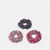 Even&Odd 3 PACK - Hair Styling Accessory - Multi-coloured -Even&Odd Sales Store 11d38f021cfc4b94b189f5604243dfb4