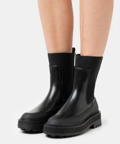 Even&Odd Platform Ankle Boots - Black