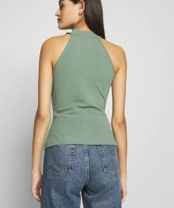 Even&Odd Top - Laurel Wreath -Even&Odd Sales Store 17a24d4757fd484799fb5034e78b8243