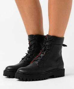 Even&Odd Lace-up Ankle Boots - Black