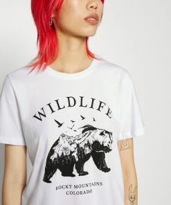 Even&Odd HATTIE PRINTED WILDLIFE BEAR - Basic T-shirt - White -Even&Odd Sales Store 1cc9631610e644ae90d8ecf8b2ec5f84