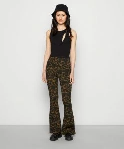 Even&Odd Top - Black 9 Even&Odd Top - Black -Even&Odd Sales Store 1f19f57e5251435f91419a68626888c6