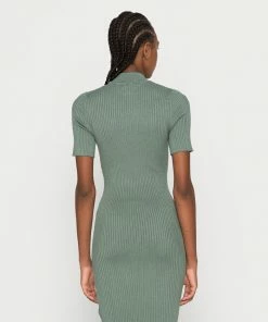 Even&Odd PERKIN NECK SHORT SLEEVE DRESS - Jumper Dress - Olive -Even&Odd Sales Store 1f83f1ed47aa44a8b632f9fa13581ffe