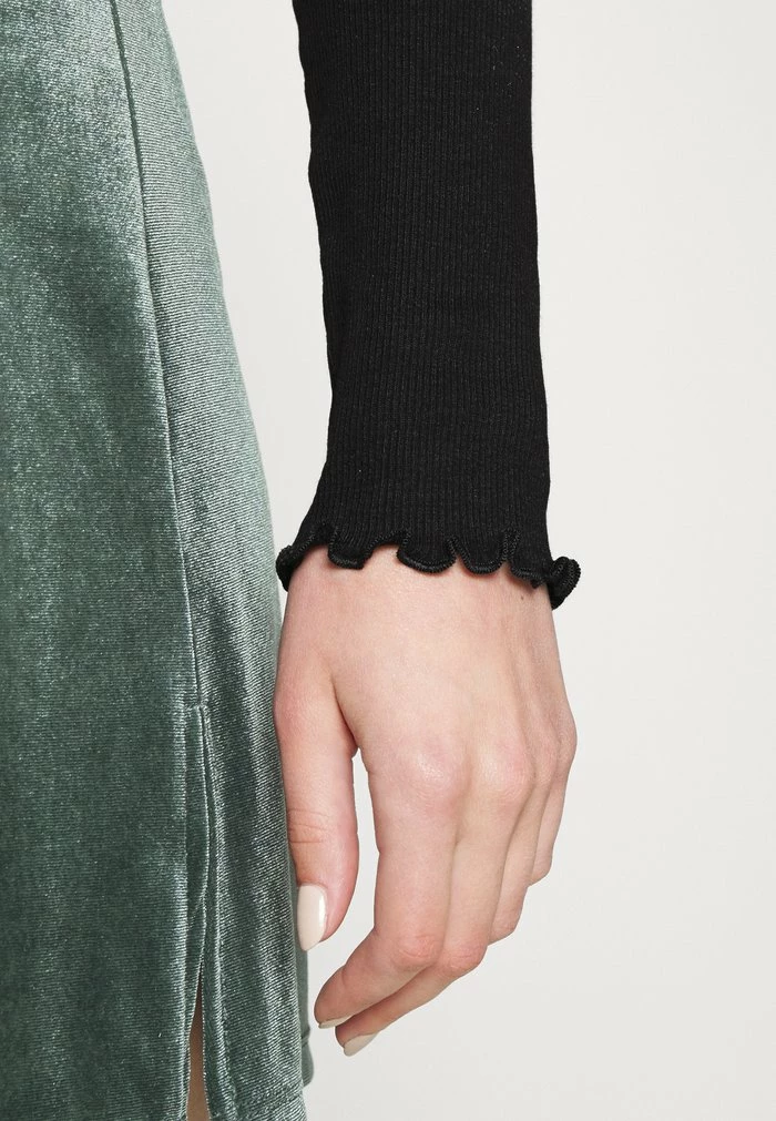 Even&Odd Long Sleeved Top - Black 8 Even&Odd Long Sleeved Top - Black - Image 6