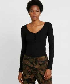 Even&Odd Long Sleeved Top - Black