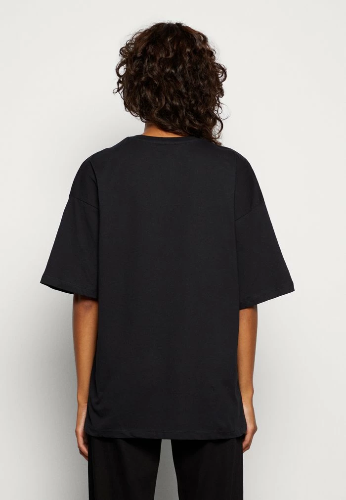 Even&Odd Print T-shirt - Black 5 Even&Odd Print T-shirt - Black - Image 3