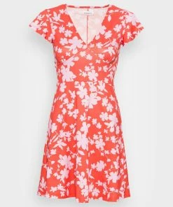 Even&Odd Jersey Dress - Red/pink 10 Even&Odd Jersey Dress - Red/pink -Even&Odd Sales Store 37ba779f947c41fca400414c67656a31