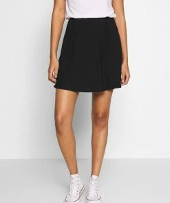 Even&Odd A-line Skirt - Black