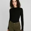 Even&Odd Long Sleeved Top - Black