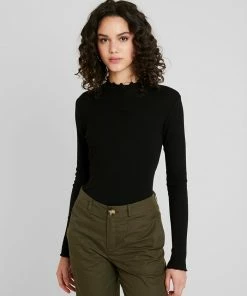 Even&Odd Long Sleeved Top - Black