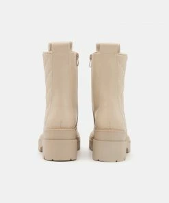Even&Odd Platform Ankle Boots - Off White 11 Even&Odd Platform Ankle Boots - Off White -Even&Odd Sales Store 407b4fb7cec1465bbf56019f0c2ad75a