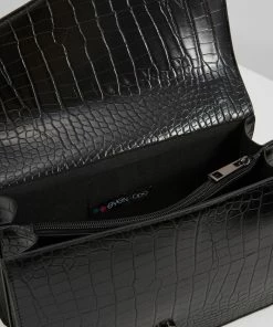 Even&Odd Across Body Bag - Black -Even&Odd Sales Store 409fe74ff80545b6ae8c627f1a60db94