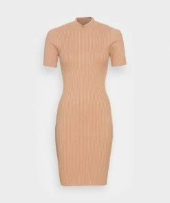 Even&Odd PERKIN NECK SHORT SLEEVE DRESS - Jumper Dress - Camel -Even&Odd Sales Store 42f607d1a3124738a1bd7faf6f6fef39