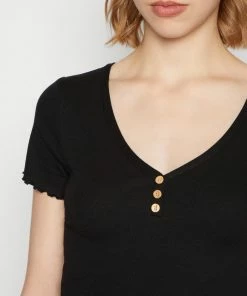 Even&Odd Print T-shirt - Black 13 Even&Odd Print T-shirt - Black -Even&Odd Sales Store 439c5b252ab744a9bd1afeff259ee91c