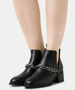 Even&Odd Classic Ankle Boots - Black