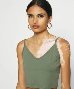 Even&Odd Top - Laurel Wreath -Even&Odd Sales Store 4b9e8193ea4d4acb9144f1521d0dcba2