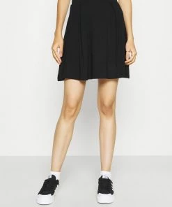 Even&Odd 2 PACK - A-line Skirt - Black/bordeaux -Even&Odd Sales Store 508bf101c03f4c92b55f864a8a85ff84