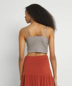 Even&Odd Top - Storm Front -Even&Odd Sales Store 5299d7ac7cc34cbfa30d6b75777a5a09