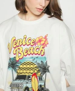 Even&Odd HOLIDAY ALWAYS CAR AND PALM TRE - Print T-shirt - White -Even&Odd Sales Store 550b494aca7d4adaa2d50254c7411060