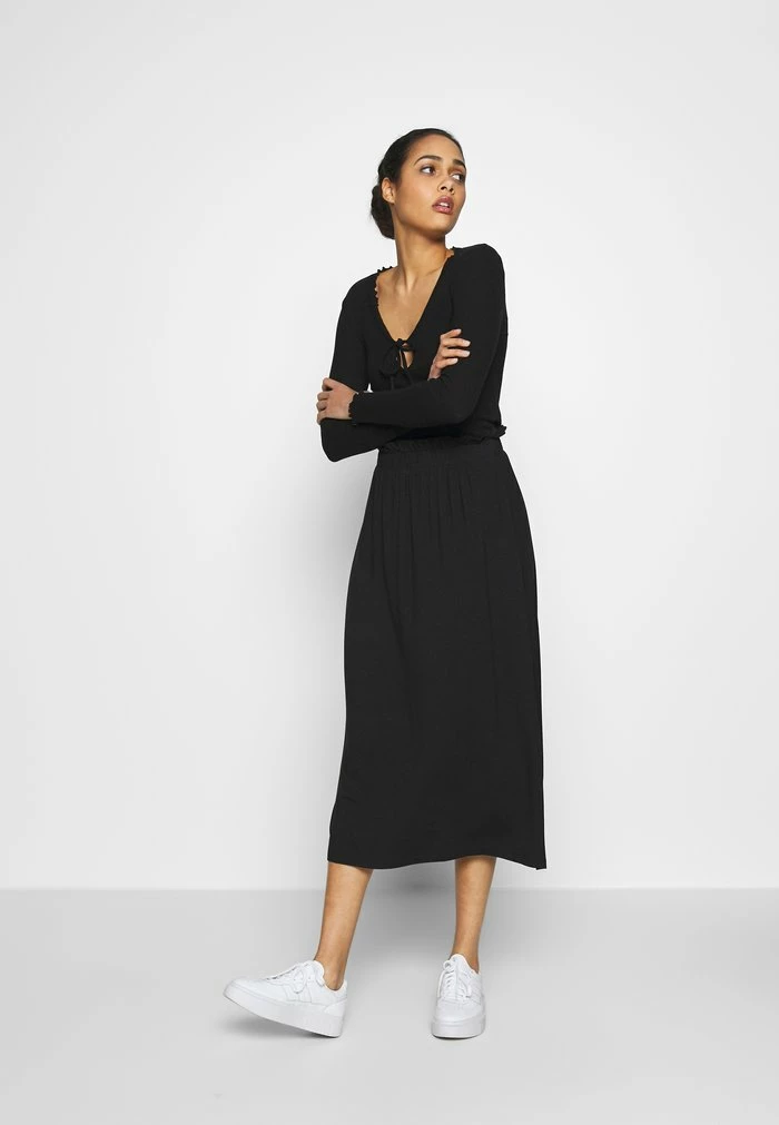 Even&Odd A-line Skirt - Black 4 Even&Odd A-line Skirt - Black - Image 2