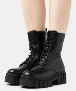 Even&Odd Platform Ankle Boots - Black