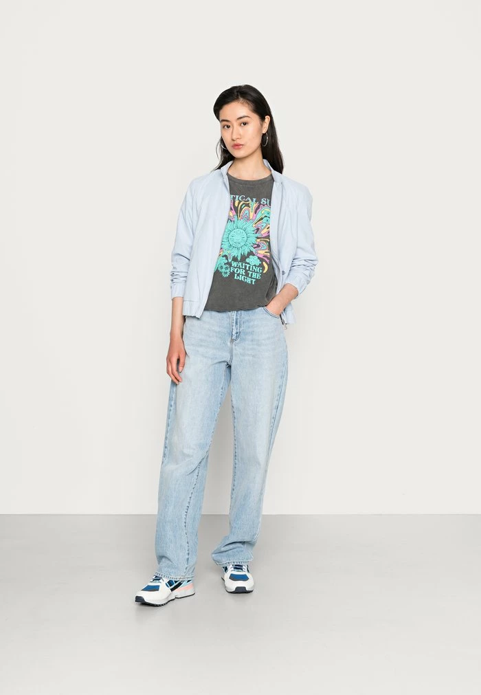 Even&Odd Print T-shirt - Black 4 Even&Odd Print T-shirt - Black - Image 2