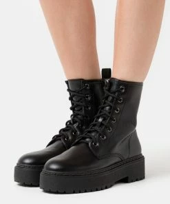 Even&Odd Platform Ankle Boots - Black