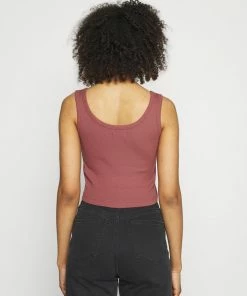 Even&Odd Top - Red -Even&Odd Sales Store 5f8d1335e4b84bf2a1d4a120b6d56fab