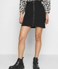 Even&Odd A-line Skirt - Black