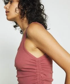 Even&Odd Top - Red -Even&Odd Sales Store 692fbfaac13a44ccb5bad168968e3298