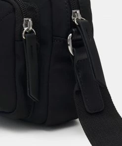 Even&Odd Across Body Bag - Black -Even&Odd Sales Store 6e66b8ce7bf947a9bf61ae76390cc12d