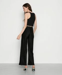 Even&Odd Plisse Scallop Hem Trouser - Trousers - Black -Even&Odd Sales Store 6eb113a732dc452b8909145ea90fff9b