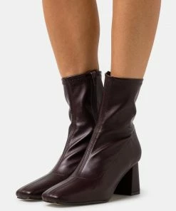 Even&Odd Classic Ankle Boots - Brown