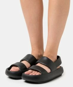 Even&Odd Pool Slides - Black