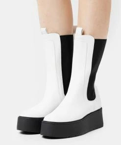 Even&Odd Platform Boots - White