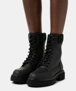 Even&Odd Platform Ankle Boots - Black