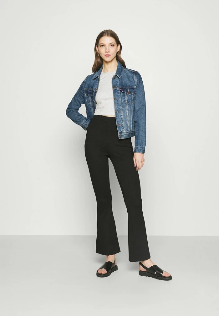 Even&Odd Print T-shirt - White 4 Even&Odd Print T-shirt - White - Image 2