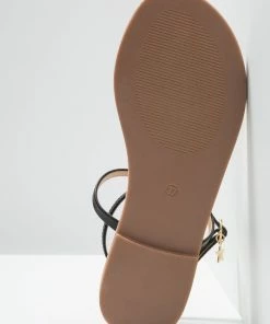 Even&Odd T-bar Sandals - Black 15 Even&Odd T-bar Sandals - Black -Even&Odd Sales Store 7ccd386961d84b9ab690a90db4141eca