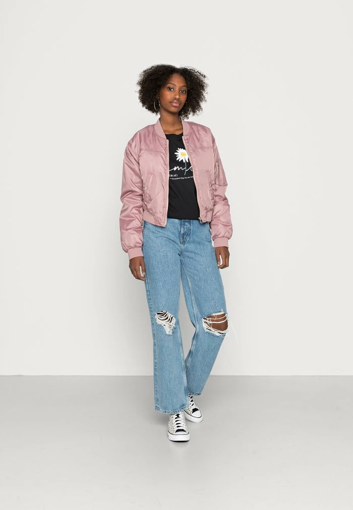 Even&Odd LIZ SMILE DAISY TEE - Print T-shirt - Black 4 Even&Odd LIZ SMILE DAISY TEE - Print T-shirt - Black - Image 2