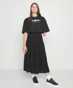 Even&Odd Print T-shirt - Black 17 Even&Odd Print T-shirt - Black -Even&Odd Sales Store 827bf0932e5d45ea819ea24184ecf736