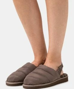 Even&Odd Slippers - Taupe