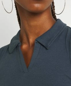 Even&Odd Top - Dark Blue -Even&Odd Sales Store 895e08d77178438ab9581c2e10dfb03c